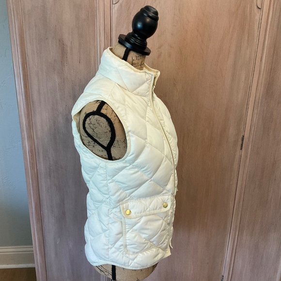 J. CREW Women's Vest Puffer Cream Puffer Quilted Gold Zipper XS - Picture 9 of 16